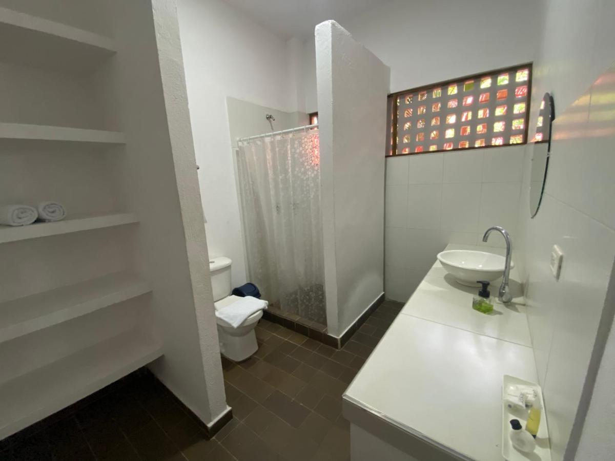 Color Hostel Паломіно Екстер'єр фото